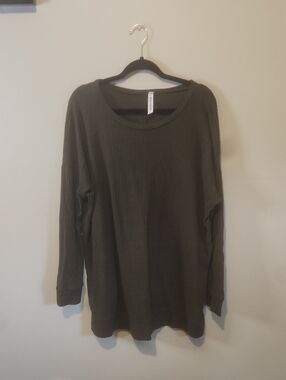 Zenana Outfitters Olive Ribbed Tunic Top